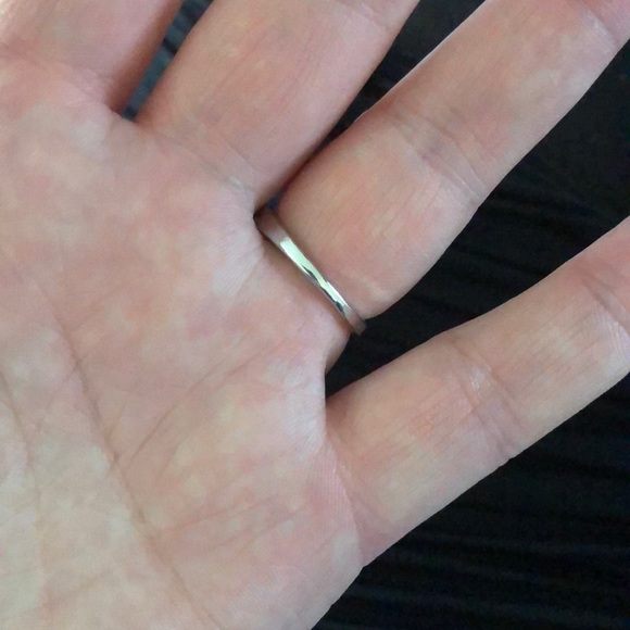 New Women's Silver  Purple Topaz Gemstone Ring - Picture 8 of 8